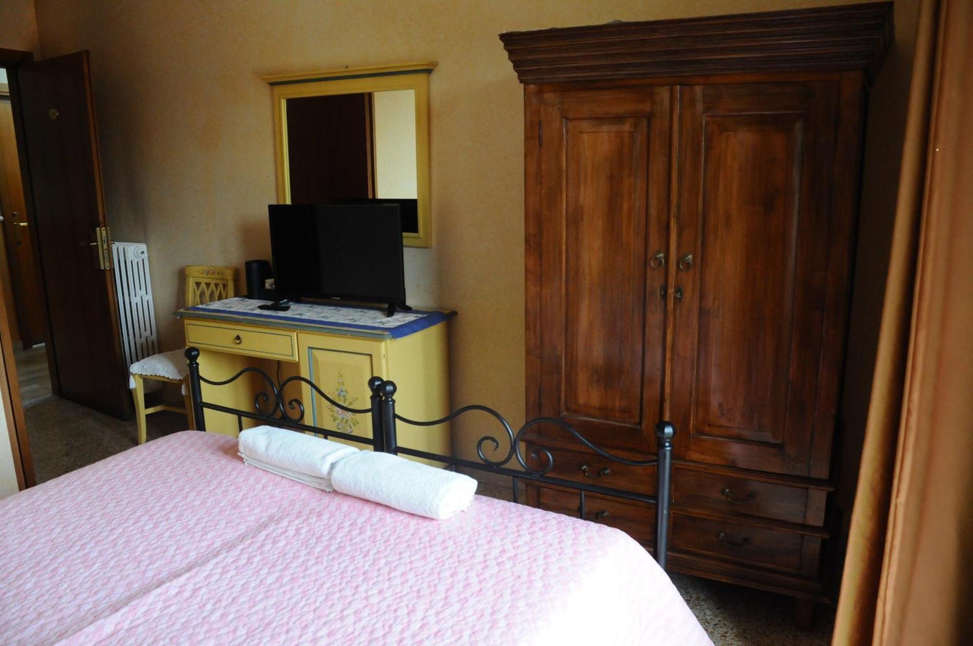 Hotel La Villa Ceccano Exteriör bild