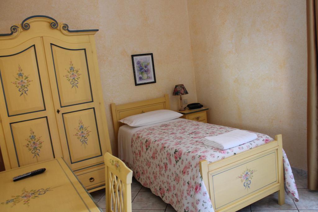 Hotel La Villa Ceccano Rum bild