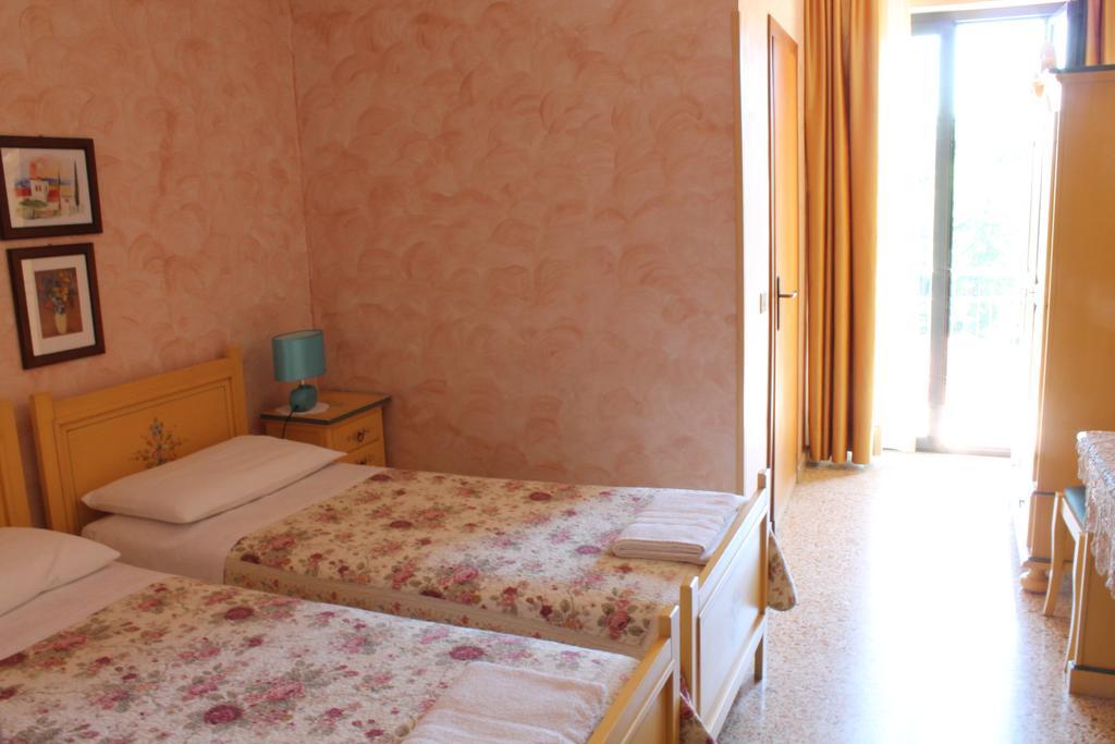 Hotel La Villa Ceccano Rum bild