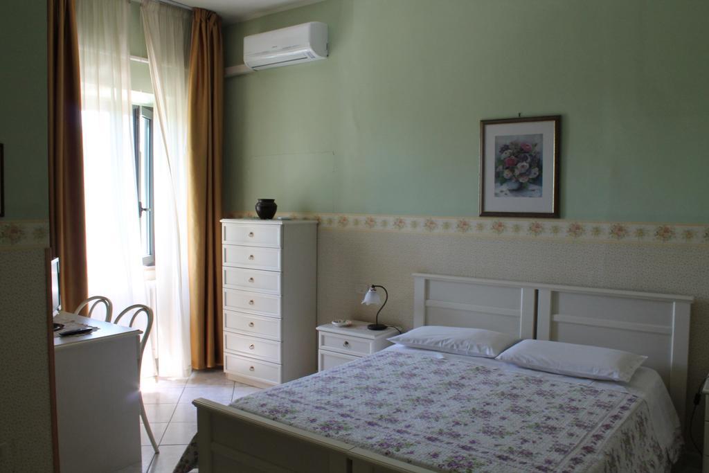 Hotel La Villa Ceccano Rum bild